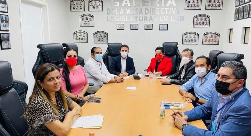 Zihuatanejo, primer municipio en entregar Plan Municipal de Desarrollo