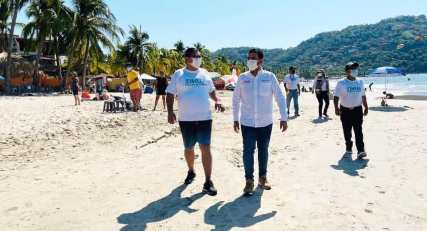 Recorre Jorge Sánchez playa La Ropa para constatar afluencia de vacacionistas 