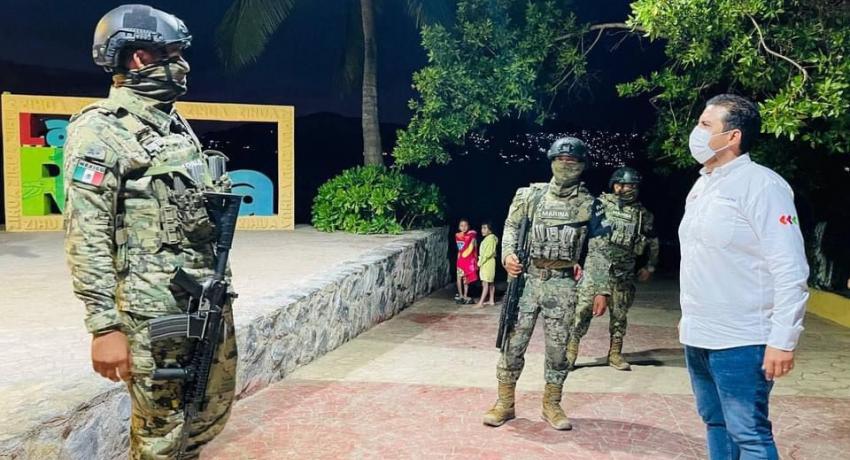 Miles de turistas disfrutaron de las playas de Ixtapa Zihuatanejo.