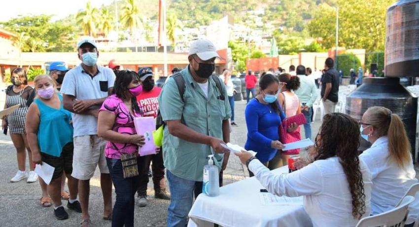 Presidente Jorge Sánchez Allec encabeza primera entrega de apoyos subsidiados de 2022