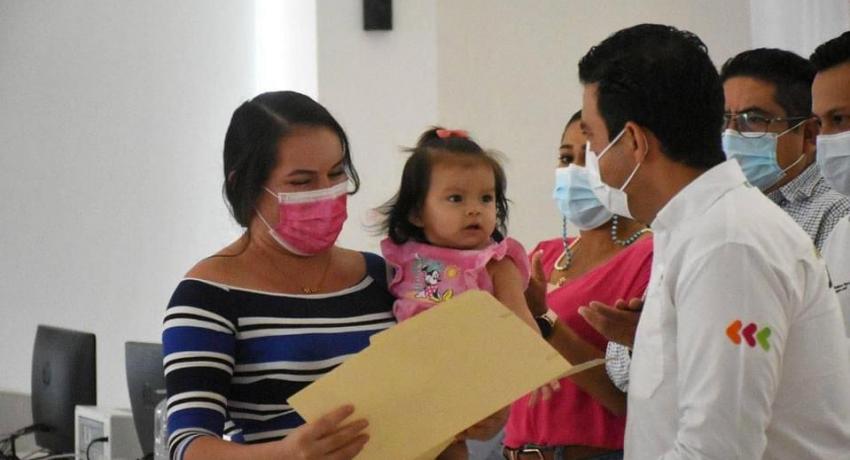 Gobierno de Zihuatanejo realiza primera campaña gratuita de registros de nacimiento de 2022