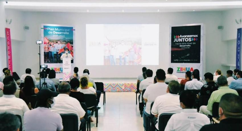 Presidente Jorge Sánchez Allec presenta Plan Municipal de Desarrollo 2021-2024