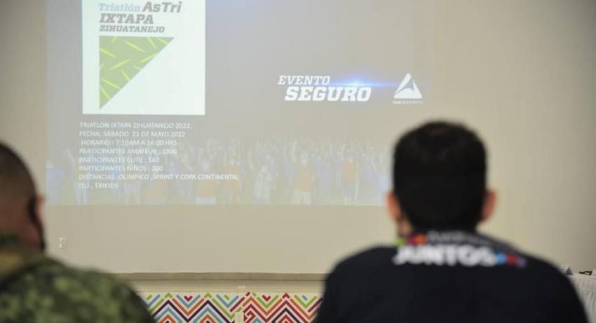 Presentan ante gobierno de Jorge Sánchez Triatlón Ixtapa Zihuatanejo 2022 