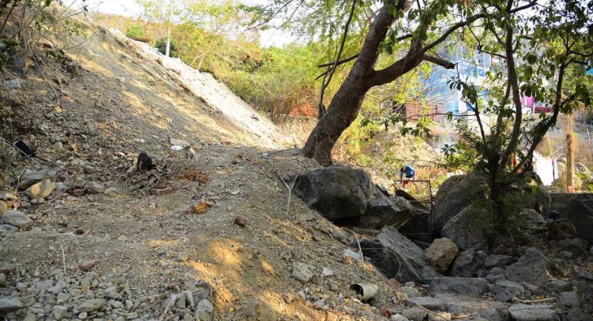 Presidente Jorge Sánchez Allec arranca pavimentación de calle en la colonia Silverio Valle