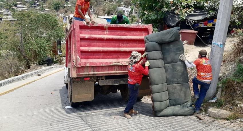 Servicios Públicos pone en marcha las campañas de descacharrización en colonias y comunidades