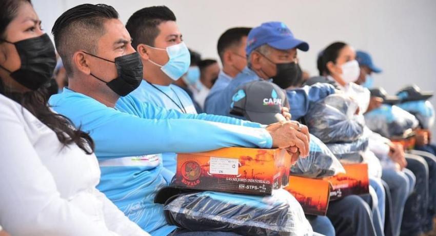 Presidente Jorge Sánchez Allec dota a CAPAZ de más equipo para fortalecer su trabajo.