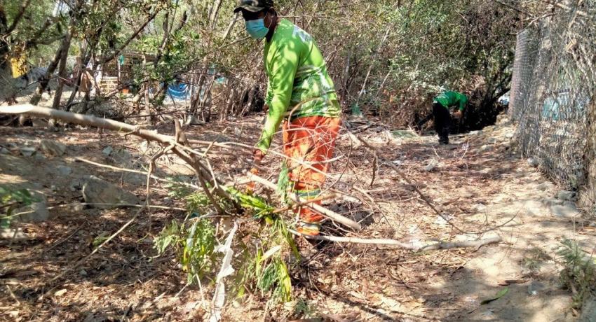 Con limpieza de canales, Servicios Públicos previene problemas en temporada de lluvias