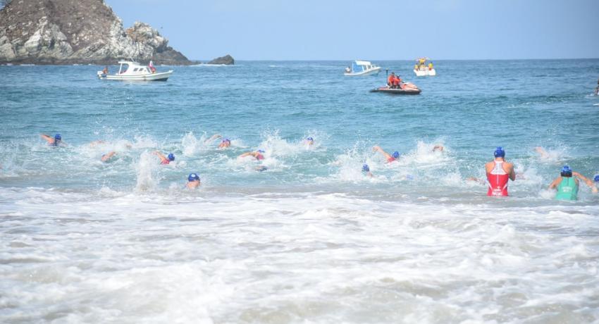 Con éxito se desarrolla Triatlón Ixtapa Zihuatanejo.