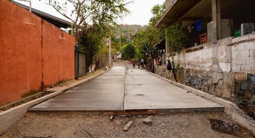 Presidente Jorge Sánchez Allec inicia obra de pavimentación en colonia Aquiles Serdán 