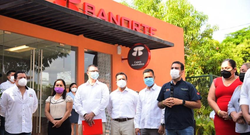 Inicia operaciones módulo de Banorte en Ayuntamiento, gestionado por alcalde Jorge Sánchez Allec
