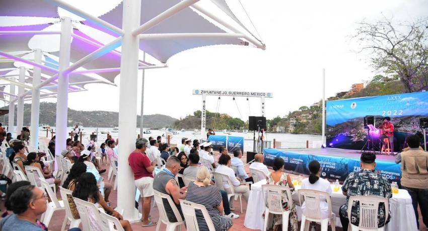 Presidente Municipal junto a Autoridades Navales dan inicio a un Aniversario más del Día de la Marina.