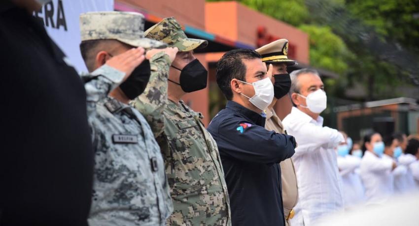 Alcalde Jorge Sánchez Allec encabeza ceremonia cívica de Honores a la Bandera