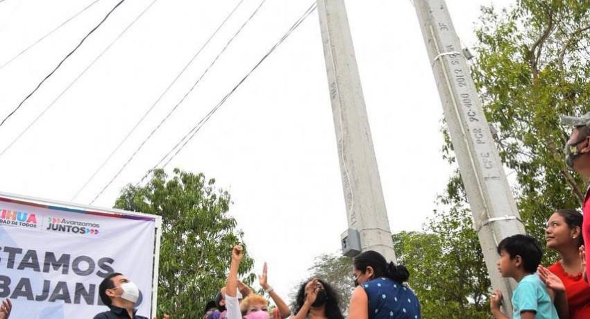 Presidente Jorge Sánchez Allec entrega electrificación e inicia nueva obra en Lomas del Riscal