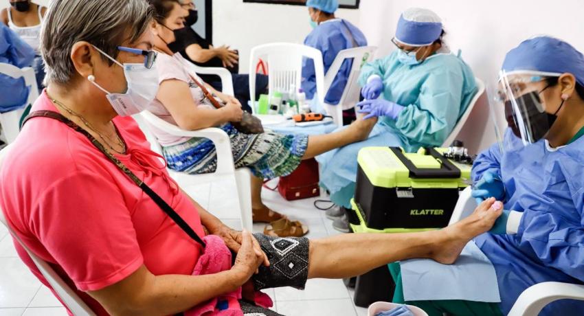 Realiza el DIF Municipal campaña gratuita de Podología en Zihuatanejo