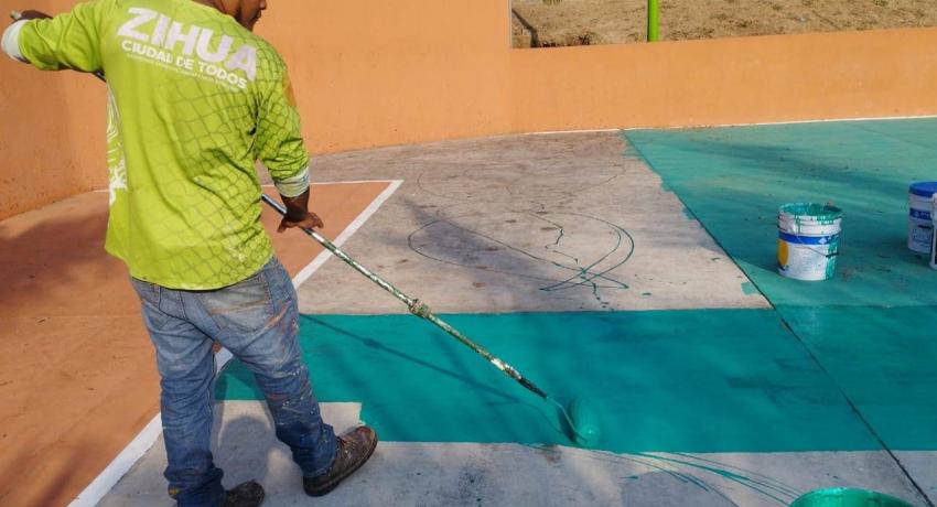 Servicios Públicos mejora imagen de diferentes espacios con trabajos de pintura