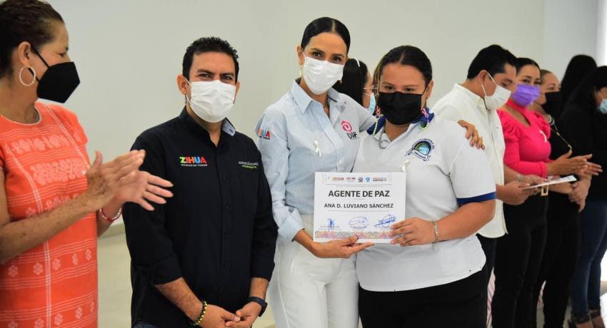 Educación, la mejor herramienta para construir la paz: Presidente Jorge Sánchez Allec 