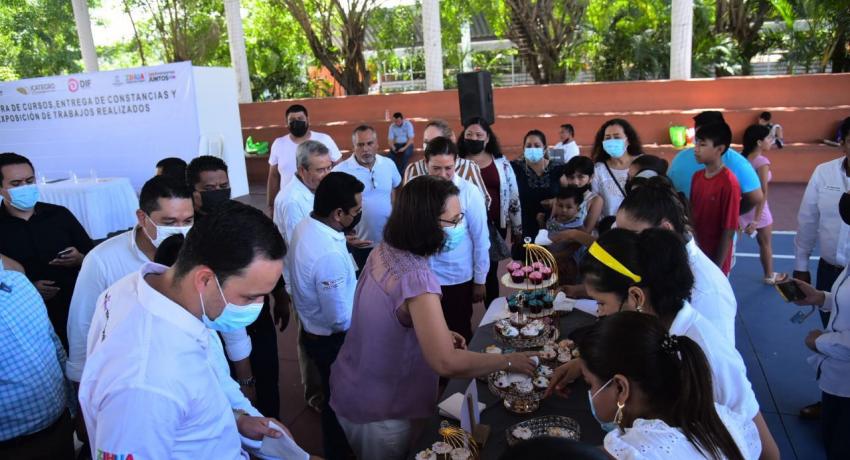 DIF Zihuatanejo tuvo destacada participación en cursos de capacitación del ICATEGRO