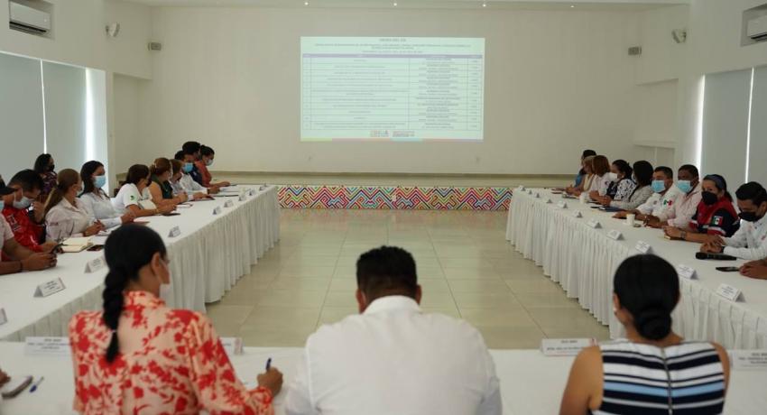 Lizette Tapia Castro concreta proyectos y acciones en apoyo de las mujeres