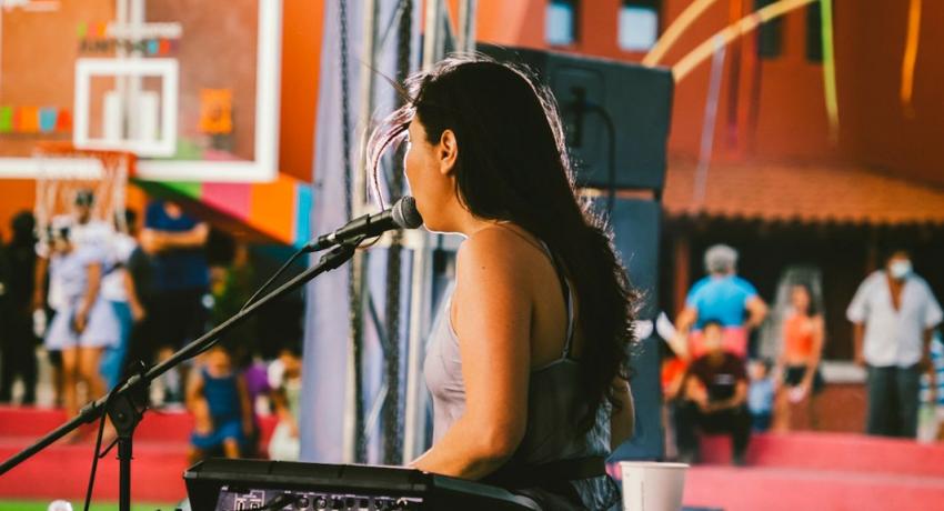 Se realiza con éxito concierto Zihua Viva en Domingos Culturales 