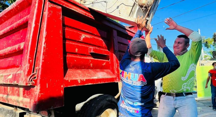 Gobierno de Zihuatanejo atiende colonias y comunidades con campaña de Descacharrización
