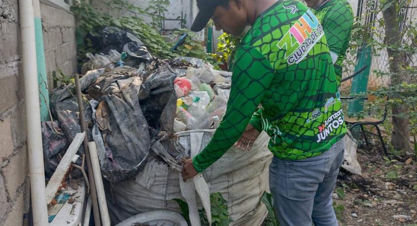 Gobierno de Zihuatanejo atiende colonias y comunidades con campaña de Descacharrización