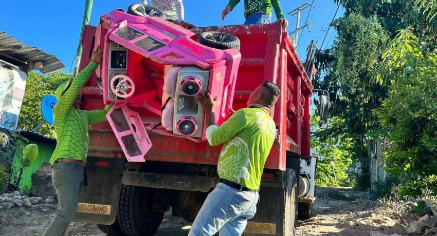 Gobierno de Zihuatanejo atiende colonias y comunidades con campaña de Descacharrización