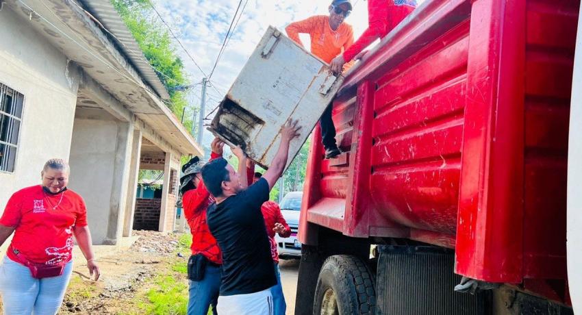 Servicios Públicos refuerza acciones por un Zihuatanejo más limpio y saludable