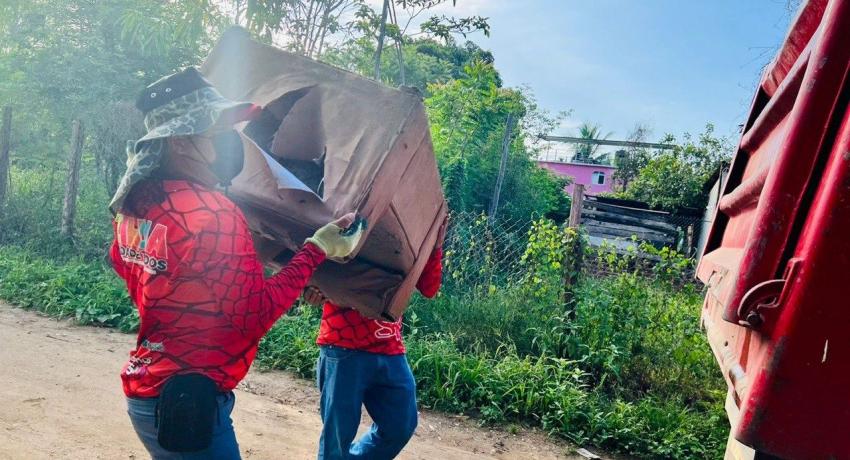 Servicios Públicos refuerza acciones por un Zihuatanejo más limpio y saludable