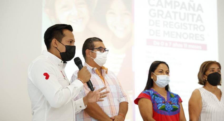 Gobierno de Zihuatanejo beneficia a más niños con registros de nacimiento gratuitos