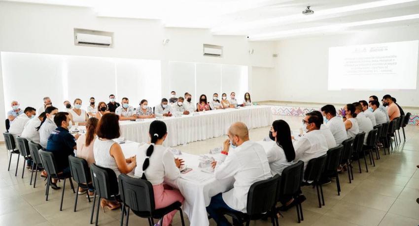 Ayuntamiento firma convenios con CIJ y CANIRAC para prevenir violencia contra la mujer