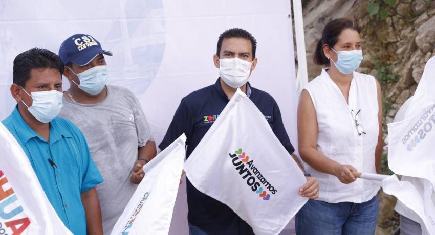 Alcalde Jorge Sánchez Allec entrega electrificación e inicia obra de agua potable en la colonia La Cima de Jesús