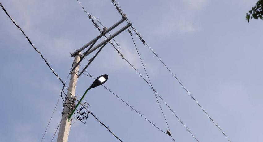 Alcalde Jorge Sánchez Allec entrega electrificación e inicia obra de agua potable en la colonia La Cima de Jesús