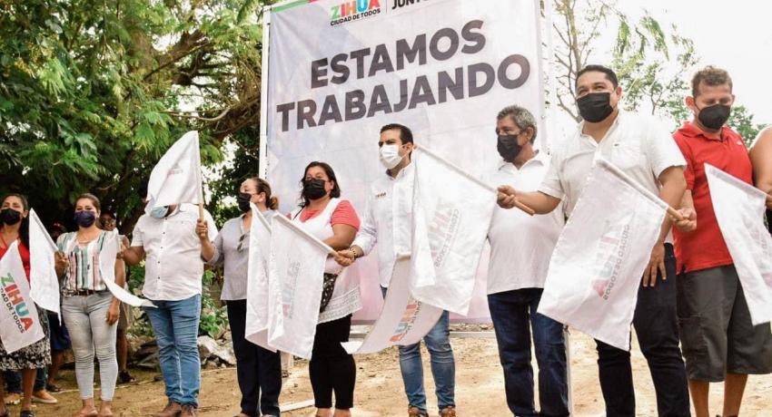 Presidente Jorge Sánchez Allec da banderazo de inicio de pavimentación en colonia Lomas Diamante