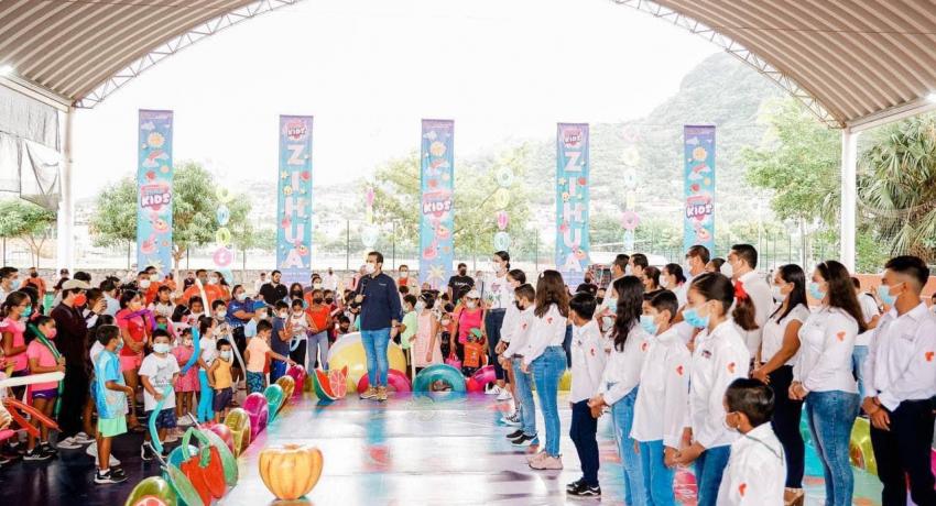 Presidente Jorge Sánchez Allec arranca Cursos de Verano “Zihua Kids 2022”