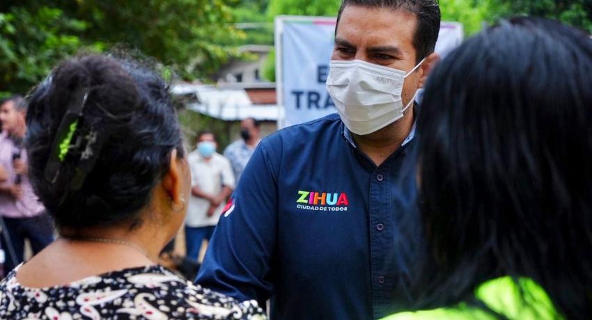 Presidente Jorge Sánchez Allec inaugura red de electrificación en La Salitrera