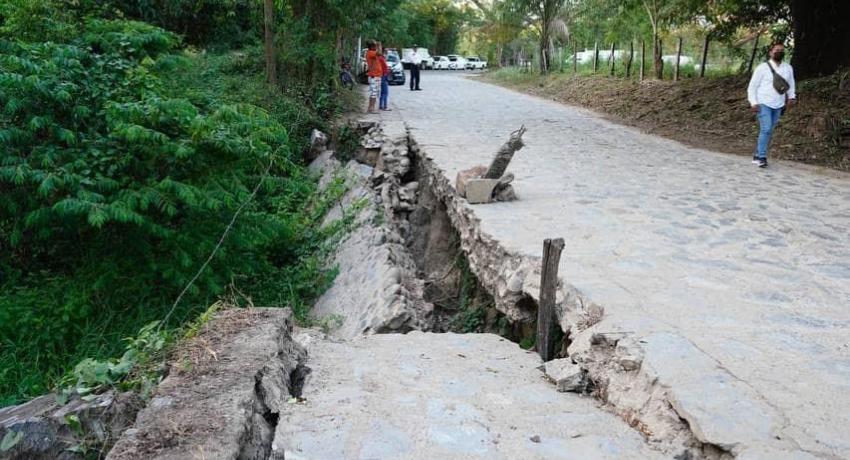 Presidente Jorge Sánchez cumple con inicio de construcción de puente-vado en El Zarco