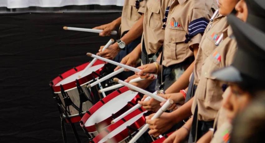 Gobierno de Zihuatanejo organiza desfile de la Revolución de gran participación y lucimiento