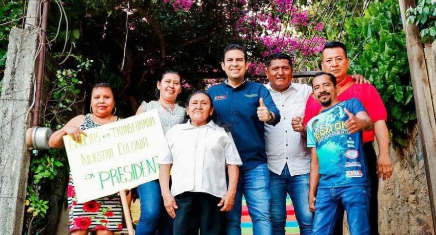 Presidente Jorge Sánchez Allec entrega nuevo andador a familias de la colonia 24 de Abril.