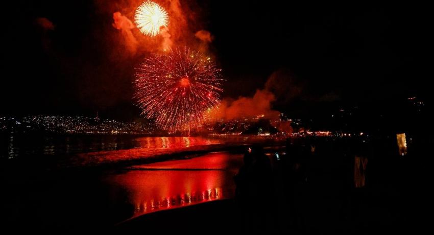 Espectacular Gala de Pirotecnia en Ixtapa Zihuatanejo .