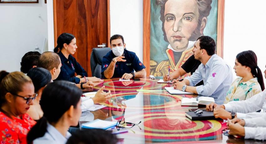 Presidente Jorge Sánchez Allec y Lizette Tapia inician preparativos para llegada de Los Reyes