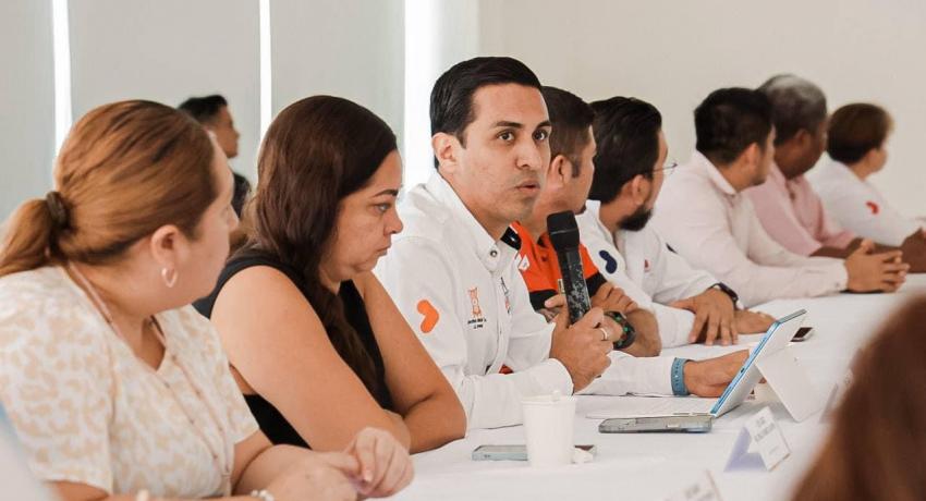 Lizette Tapia Castro reconoce resultados de programas municipales dirigidos al sector juvenil