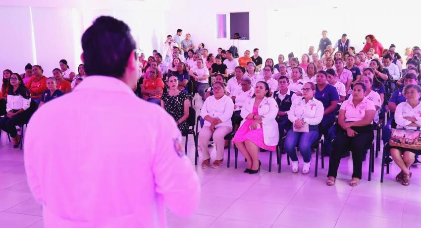 Gobierno de Lizette Tapia Castro inicia acciones de prevención del cáncer de mama.