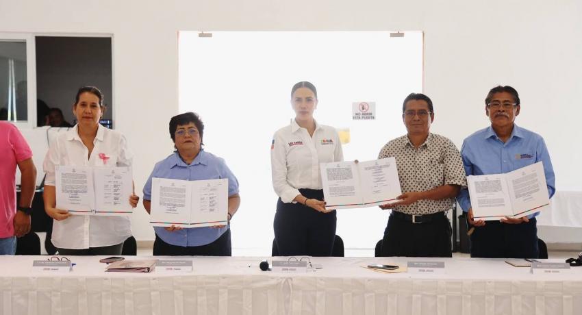 Gobierno de Lizette Tapia Castro garantiza el derecho a la educación, aporta maestros frente a grupo para 17 escuelas del municipio.