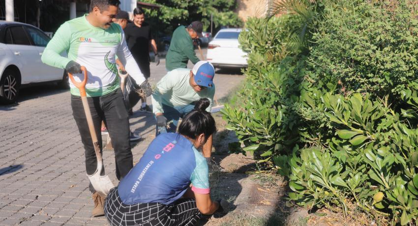 Gobierno de Zihuatanejo impulsa gran jornada de limpieza en la colonia La Puerta