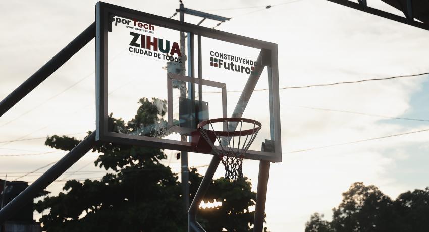 Entrega Lizette Tapia Castro espacio público y deportivo en el Fraccionamiento Ayocuan