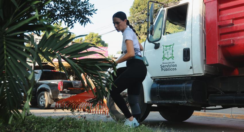 Gobierno de Zihuatanejo impulsa gran jornada de limpieza en la colonia La Puerta