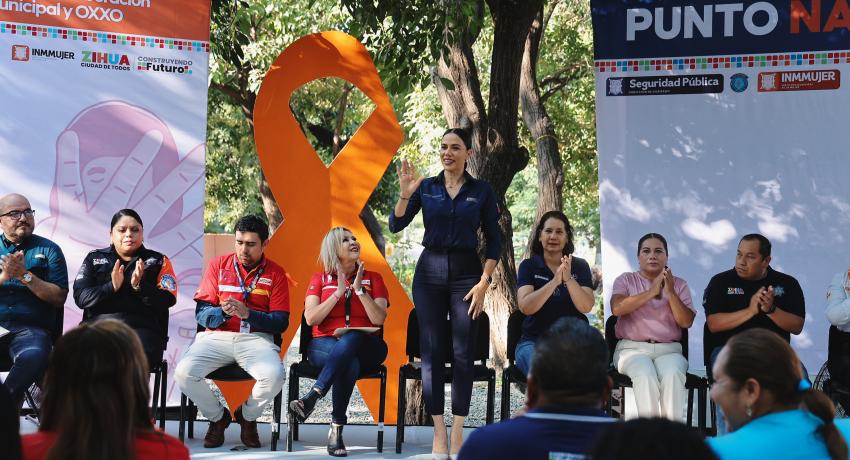 Ayuntamiento de Zihuatanejo y Tiendas OXXO firman convenio para mejorar la seguridad de las mujeres