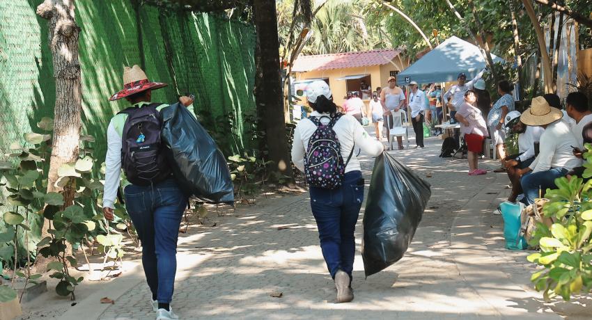 Un Zihuatanejo diferente, ordenado y limpio, resultado del trabajo de la administración que encabeza Lizette Tapia Castro. 