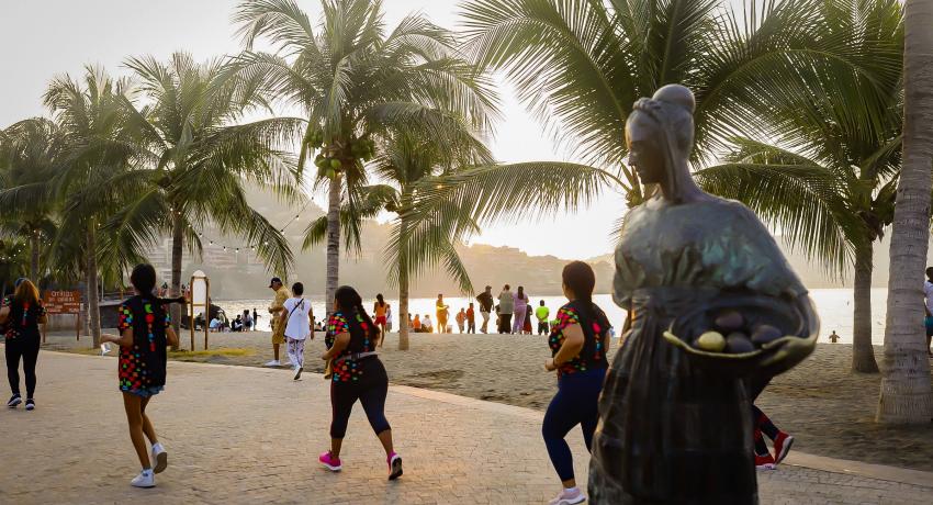 Todo un éxito la 2da Carrera "Zihua Ciudad que Corre"