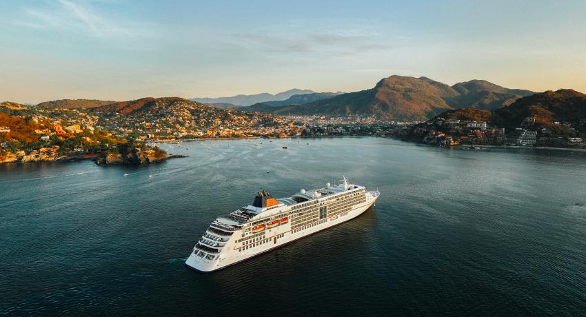 Llega a Zihuatanejo el primer crucero del año e inicia con éxito la actividad de este sector del turismo.